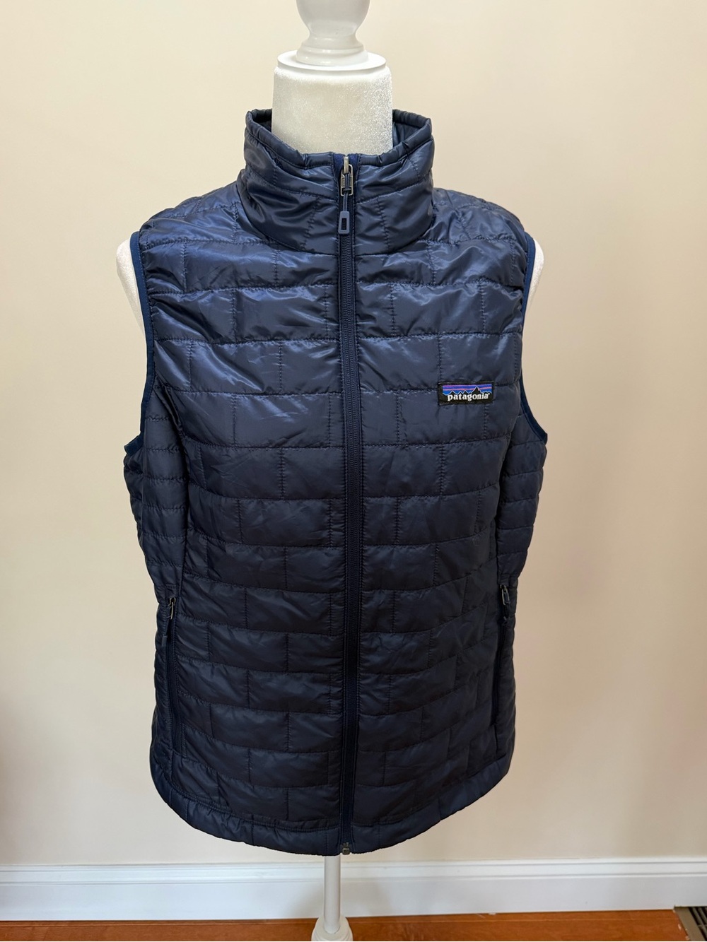 Patagonia Womens Navy Quilted Full Zip Sleeveless Nano Puff Vest Jacket Sz. L
